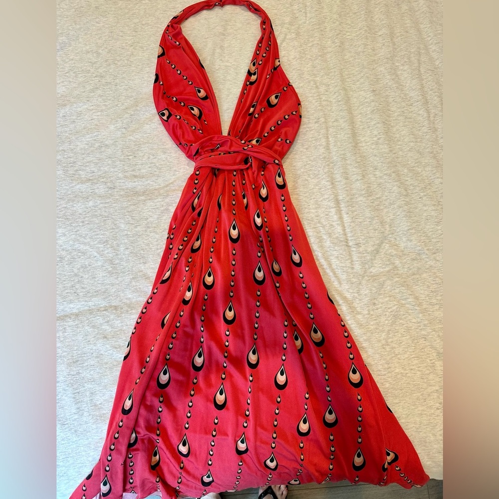 This is authentic Issa London halter 100% silk midi dress.